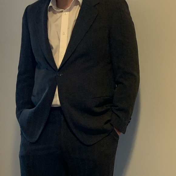 Armani collezioni suit - Picture 1 of 8